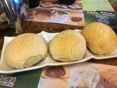 酥皮焗叉烧包-添好运点心专门店(深水埗店)