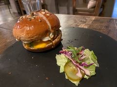 -HIGH FIVE哈福手工汉堡(桂林路店)