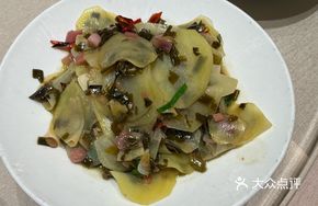 Pickled Garlic Shoots Stir-fried with Potato Slices