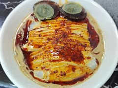 -何老二卤汁凉粉