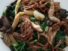 -河鱼鲜特色农家院
