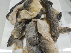炸鱼皮-港迹·鲜围煮海鲜火锅(湖州时代广场店)