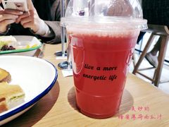 鲜榨果汁-HELLO 27 意面·沙拉·帕尼尼