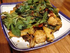 -云阿蛮云南生烫牛肉米线(奉贤路店)