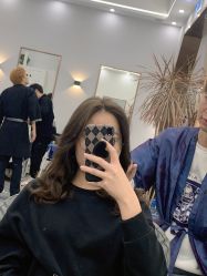 点击看大图 -V8潮牌·接发烫染连锁