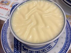 -广信牛奶甜品世家(台东店)