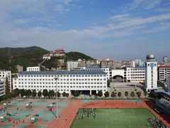 -唐山市龙泉中学