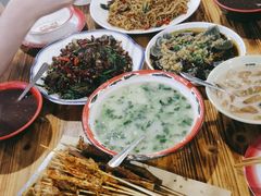 -冶建镜子·老南昌大排档·江西虾王(总店)