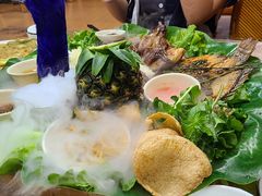 -沐毫傣泐云南菜孔雀宴•手抓饭傣味烧烤(曼听公园店)