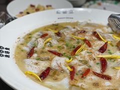-渔语鱼新川菜Bistro(万象天地店)