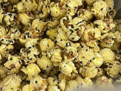 浓香蛋黄奶油加芝麻-正宗老杨特色爆米花(四棉店)