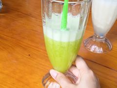 -临江餐馆二楼美食部落
