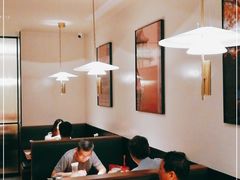 大堂-青年公社烤鸭(宝杨宝龙广场店)