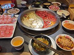 -沸炉重庆老火锅(军事博物馆店)