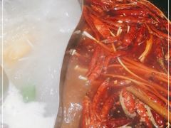 -两三事小郡肝串串香火锅(桂庙店)