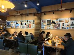 大堂-无届青年餐馆(熙街店)