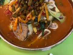 -红鼻子桂林米粉(金唐新光界店)