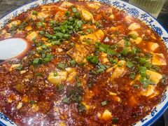 豆腐烧脊髓-乐山食古香跷脚牛肉