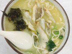 -明呈黄鱼面馆(斜土路店)