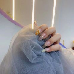 -芊冉•美甲美睫纹绣