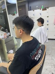 -藤野造型烫发染发