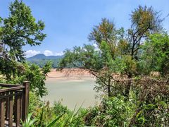 -孔雀湖生态旅游区