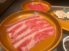 -牛YO寿喜烧·铁板烧和牛火锅自助(市府恒隆店)
