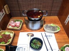 -独食火锅·半米屋台(直营总店)