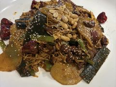 -拿渡麻辣香锅(世茂广场·工三店)