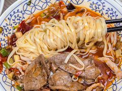 -李与白包子铺(桐梓林店)