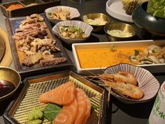 -铭牛烧肉·和牛海鲜自助(高新月牙湖店)