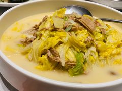 海蜇里子烧胶州大白菜-开海·红岛海鲜虾水饺(石老人店)