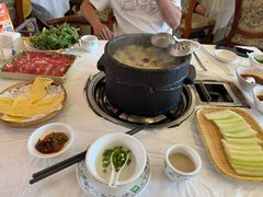 -鲁朗纳麦石锅鸡庄园