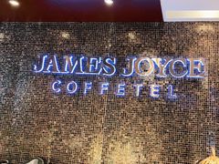 -缦咖电竞酒店(北京鸟巢红军营地铁站店)