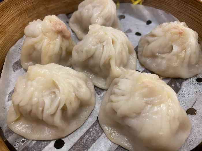 富麦小笼(西郊百联店)-"#跟着大厨学包小笼# 这家富春小笼是开在.