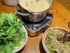 -爱碗亭·鲜炒湖南菜(壹城中心店)