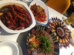 -盐枭肴·川味自贡菜(南强街店)