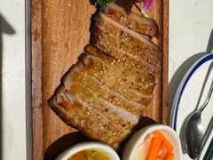 香烤猪颈肉配秘制蘸料-正泰餐厅AmazingThai(新奥购物中心店)
