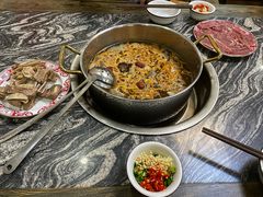 -乳仔牛牦牛汤锅 烤羊排(松潘古城店)