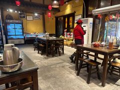 -富正毅三下锅·湘西韵味(天门山索道店)