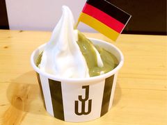 冻酸奶-JW德国冻酸奶Frozen Yogurt(龙湖成都滨江天街店)