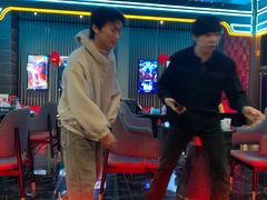 -屋有岛沉浸游戏旗舰店(中山公园店)