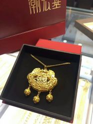 -潮宏基珠宝旗舰店(苏宁广场店)