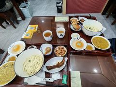 -百年老字号·观振兴蟹黄面·三虾面·苏式面(观前街富仁坊巷店)