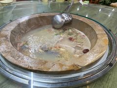 特色石锅鱼-静和鱼庄
