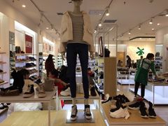 -hotwind热风(中贸广场店)