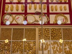 -恒一珠宝·回收黄金钻石奢侈品(灵岩南路店)