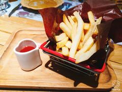 -麦甜创意轻食餐厅(西康路店)