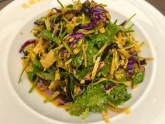 -锅飘飘·东北铁锅炖(雨花客厅店)