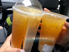 甜胚子绿茶奶茶双拼-放哈·甜醅子奶茶创造者(正宁路店)